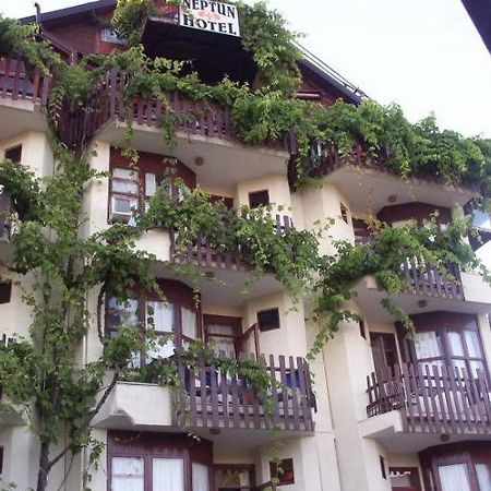 Neptun Hotel Side Bagian luar foto