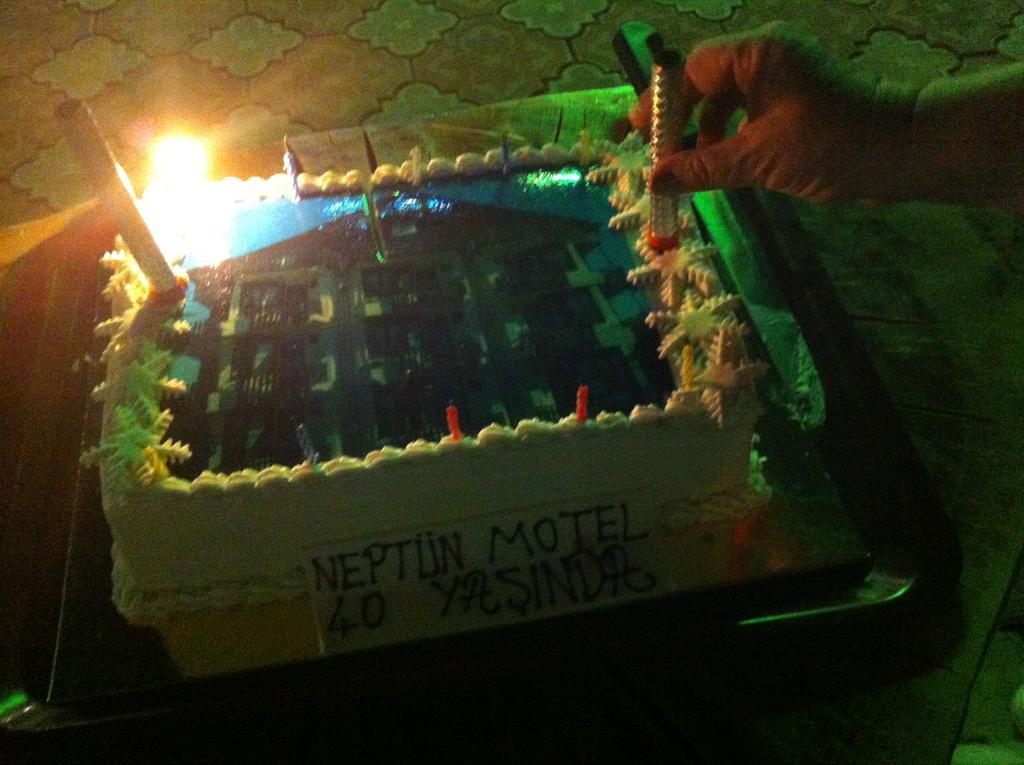 Neptun Hotel Side Bagian luar foto