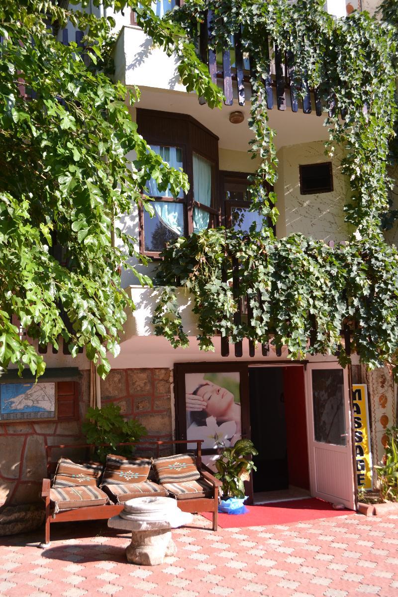 Neptun Hotel Side Bagian luar foto